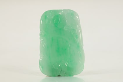 Jadeite Carved Reishi Mushroom Pattern Pendant