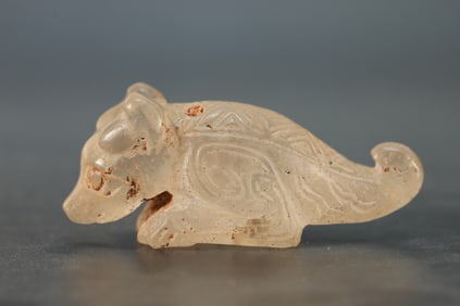 White Crystal Carved Beast Shape Ornament