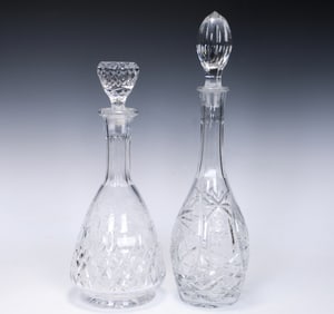 Set Of 2 Crystal Wine Clear Cut Decanters With Stoppers