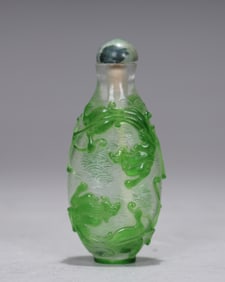 Chinese Glass With Green Glass Overlay In Floral Snuff Bottle