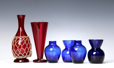 Group Of 6 Mid-Century Cobalt Blue And Red Glass Vase