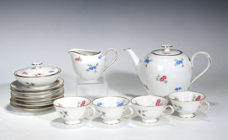 H&C Selb Bavaria 4 Cups &Saucer Teapot Germany Heinrich Flower Set