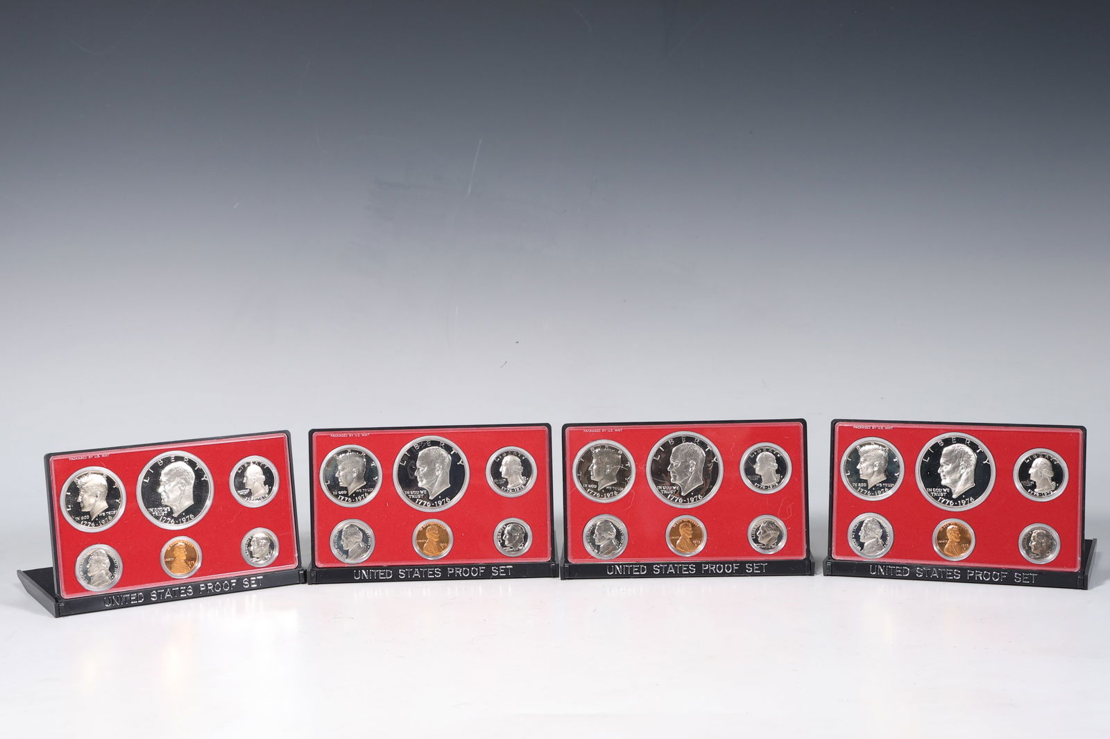 Set 4 Of 1976 US Mint Annual 6 Coin Bicentennial Proof Set (1 of 8)