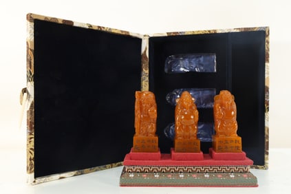 Group of Three Shoushan Tianhuang Carved Character Stone Seal