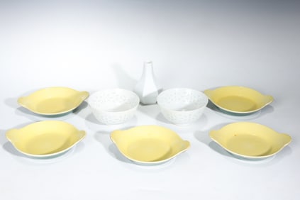 Assorted Hall Stoneware Baking Dishes With White Porcelain Flower Bowl