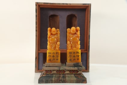 Pair of Shoushan Tianhuang Carved Character Stone Seal