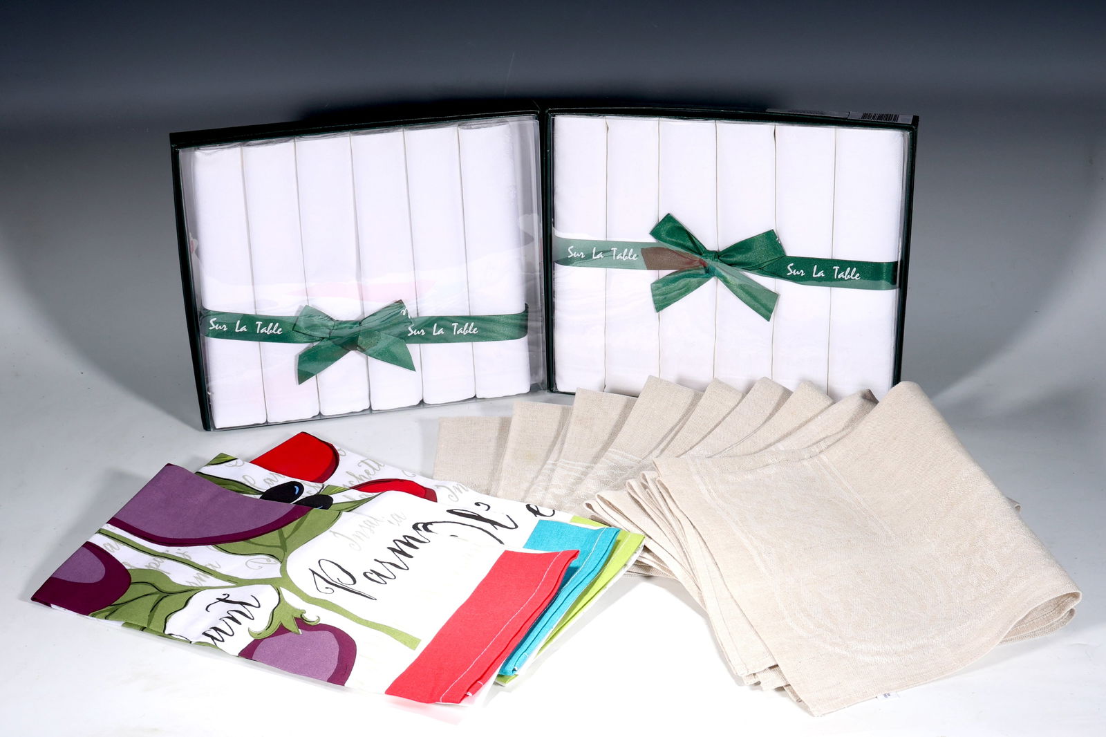 Set Of 2 Sur La Table Napkins With Linen Napkins (1 of 9)