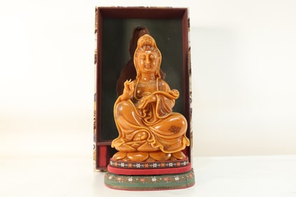Shoushan Tianhuang Carved GuanYin Ornament