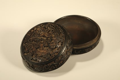Lacquerware Carved Dragon and Phoenix Pattern Lid Box