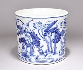 Blue and White Lotus Flower Pattern Porcelain  Brush Pot