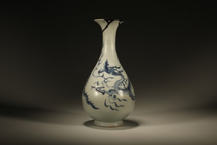 Blue and White Dragon Pattern Porcelain Vase