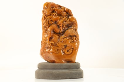 Shoushan Tianhuang Carved Dragon Ornament