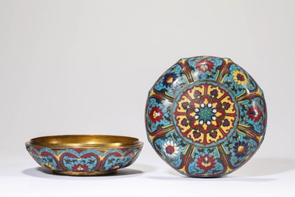 Bronze Cloisonne Flower Pattern Round Lid Box