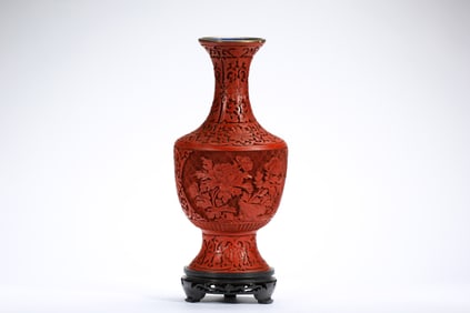 Lacquerware Red Carved Flower Pattern Vase