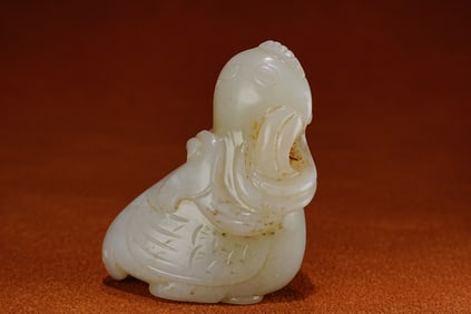 Jade Bird with Wheat Figure