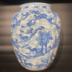 Large Blue and White Deer Pattern Porcelain Jar