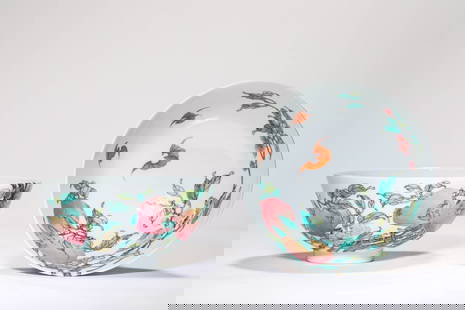 Pair of Famille Rose Peach Porcelain Bowl: Pair of Famille Rose Peach Porcelain Bowl (14.7 x 7 cm)