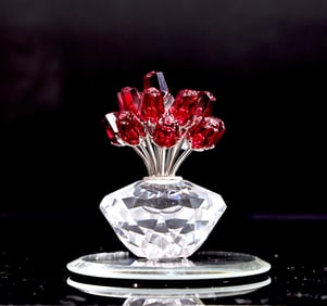 Swarovski Crystal 15th Anniversary Vase Of Red Roses Figurine 2002