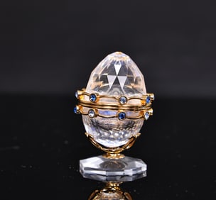 Swarovski Crystal Memories Secrets Egg With Golden Garland