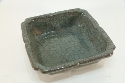 Ge Ware Porcelain Plate
