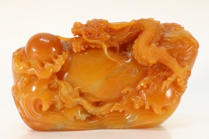 Shoushan Tianhuang Carved Dragon Ornament