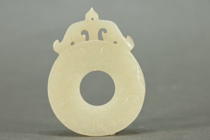 Jade Carved Dragon Pattern Bi