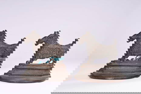 Pair Of Cast Iron Scotty Dog Bookend Door Stop: Pair Of Cast Iron Scotty Dog Bookend Door Stop (15 x 5 x 14 cm each)