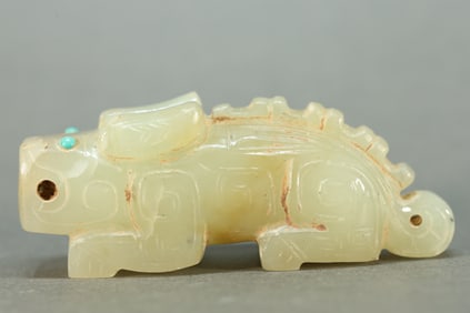 Jade Inlaid Turquoise Carved Beast Shape Ornament