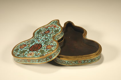 Bronze Cloisonne Carved Flower Pattern Gourd Shape Lid Box