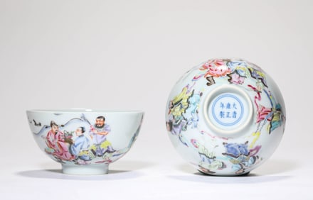 Pair of Famille Rose Character Story Pattern Porcelain Bowl