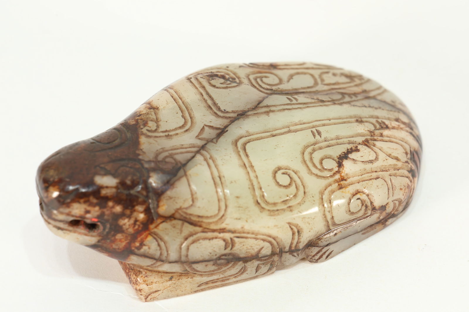 Jade Carved Beast Shape Ornament: Jade Carved Beast Shape Ornament (10.5 x 5.7 x 4cm)