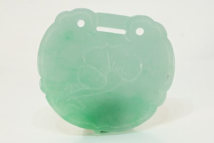 Jadeite Carved Reishi Mushroom Pattern Pendant