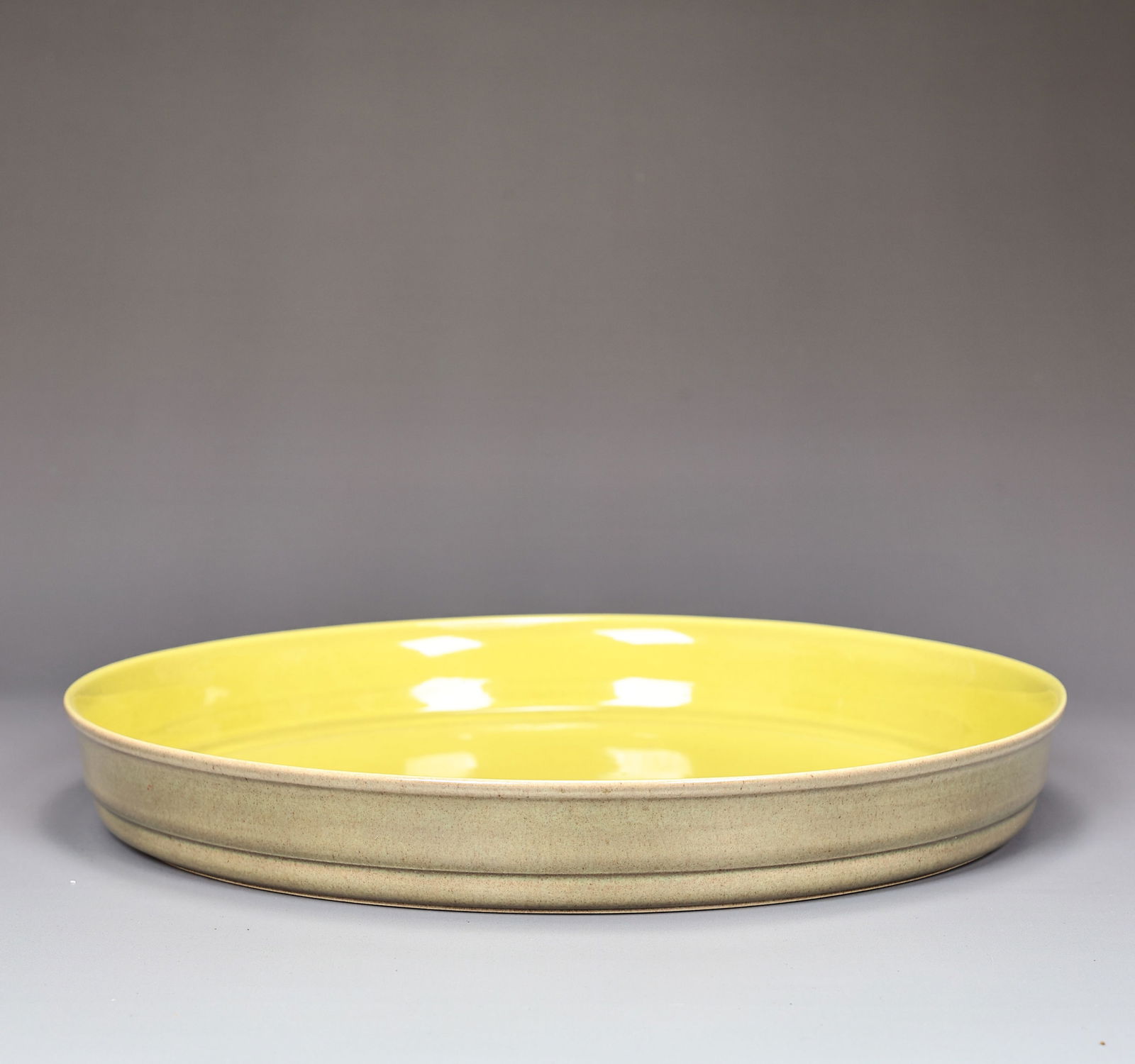 Ernest A. Batchelder Large Two Tone Platter Pottery Pasadena (1875-1957)