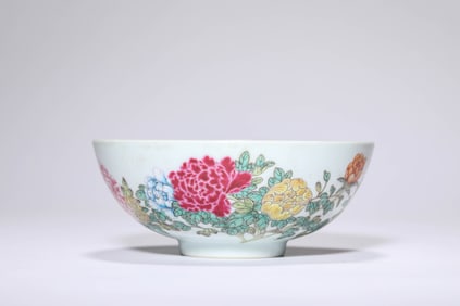 Famille Rose Flower Pattern Porcelain Bowl