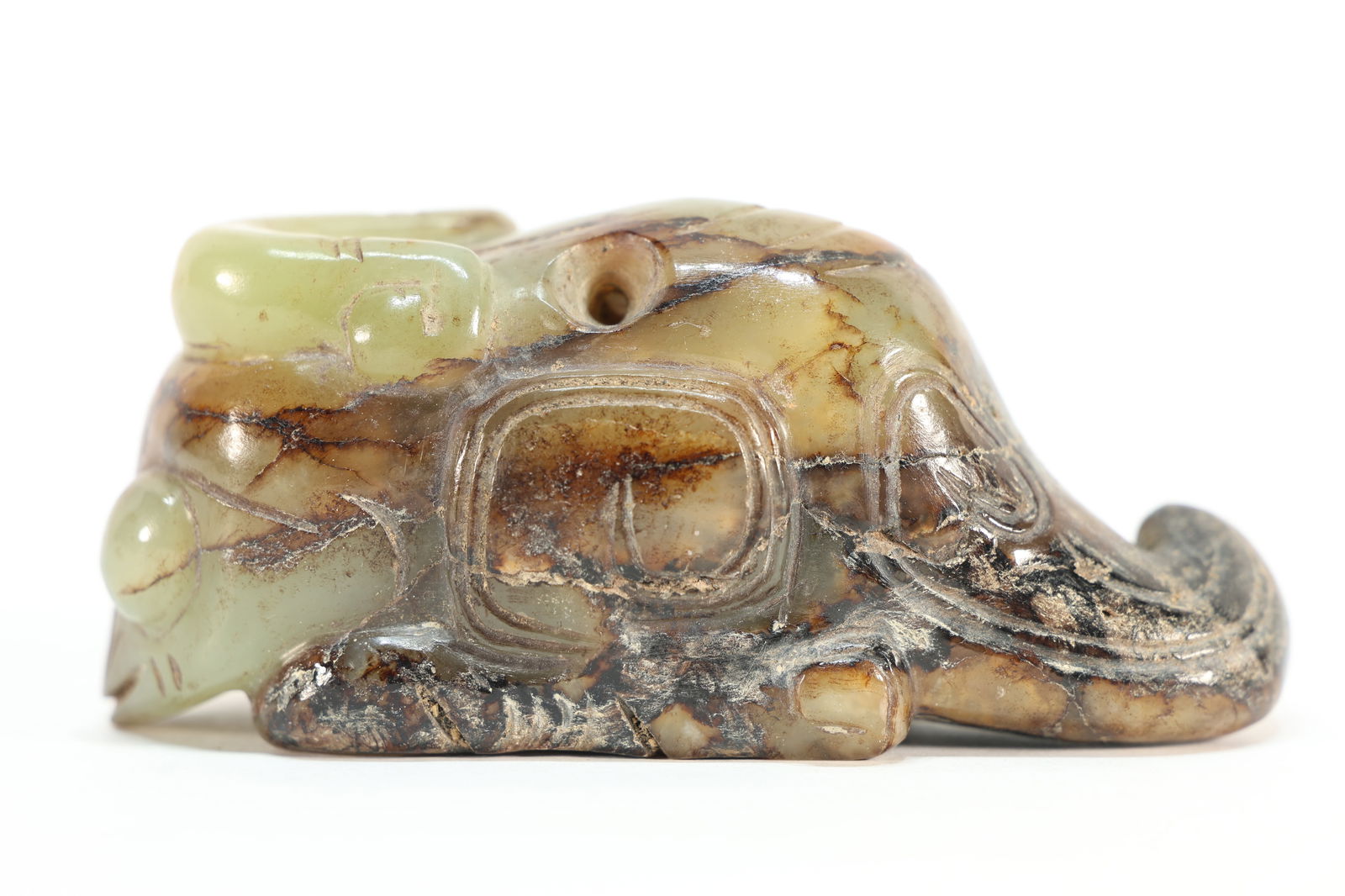 Jade Carved Beast Shape Ornament: Jade Carved Beast Shape Ornament (7.5 x 3.6 x 3cm)