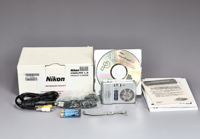 Nikon Coolpix L3 Digital Camera With Accessories In Box