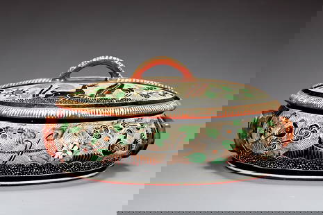 Petaillo Mexican Large Flower And Animal Motif Pottery Lidded Bowl: Petaillo Mexican Large Flower And Animal Motif Pottery Lidded Bowl (30 x 12 x 22 cm)