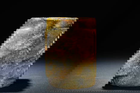 Jade Cong: Jade Cong (3.3 x 3.3 x 4.5 cm)