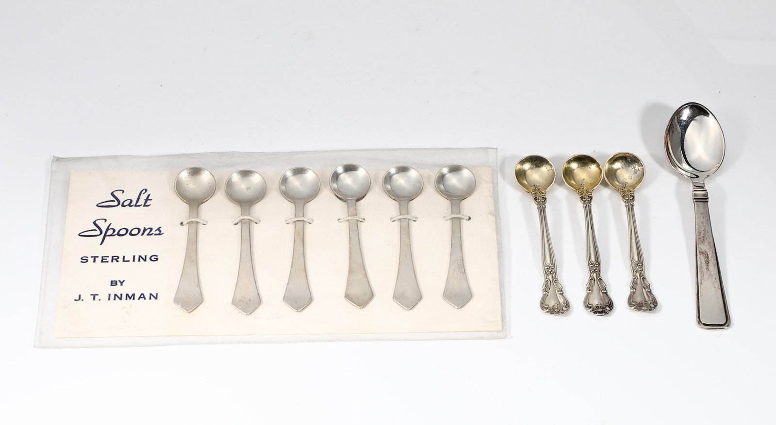 Collection Of Sterling Silver Salt Spoons Including J.T INMAN Set: Collection Of Sterling Silver Salt Spoons Including J.T INMAN Set (About 7 x 1.5 cm each more or less, weight:55grams)