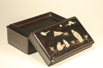 Red Sandalwood Inlaid Gem Stone Carved Character Story Pattern Lid Box