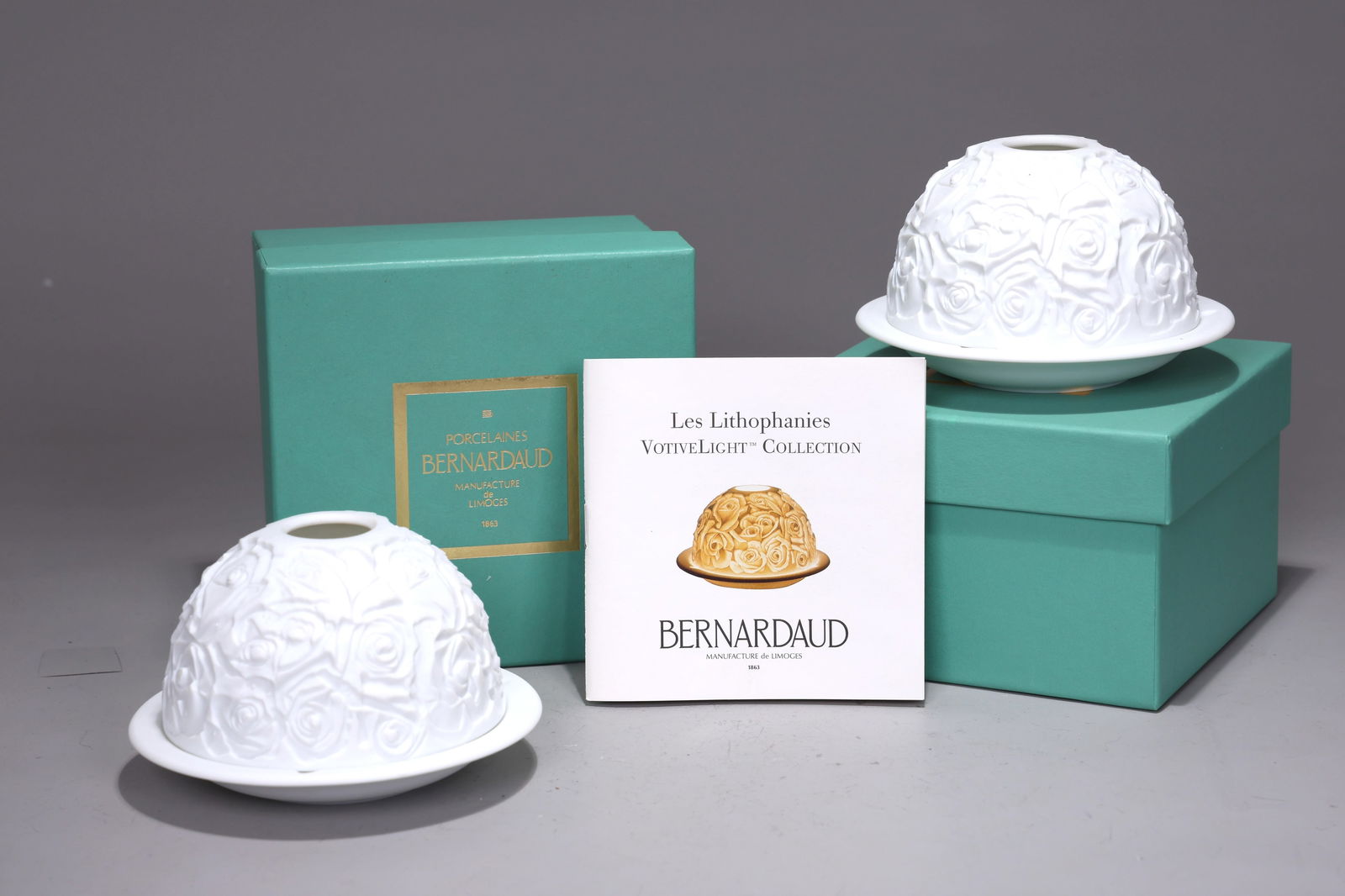 Set of 2 Bernardaud Limoges Porcelain Candle Holder Mint: Set of 2 Bernardaud Limoges Porcelain Candle Holder Mint (12 x 9 cm each)