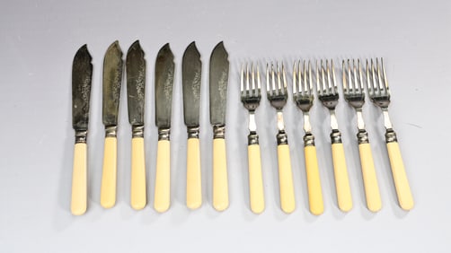 Vintage EPNS Serving Set With Celluloid Handles Knives & Forks 6