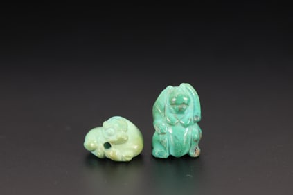Pair of Green Turquoise Carved Bear Shape Ornament