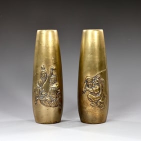 Pair Of Japanese Polish Bronze Vase Decorated In Relief Character