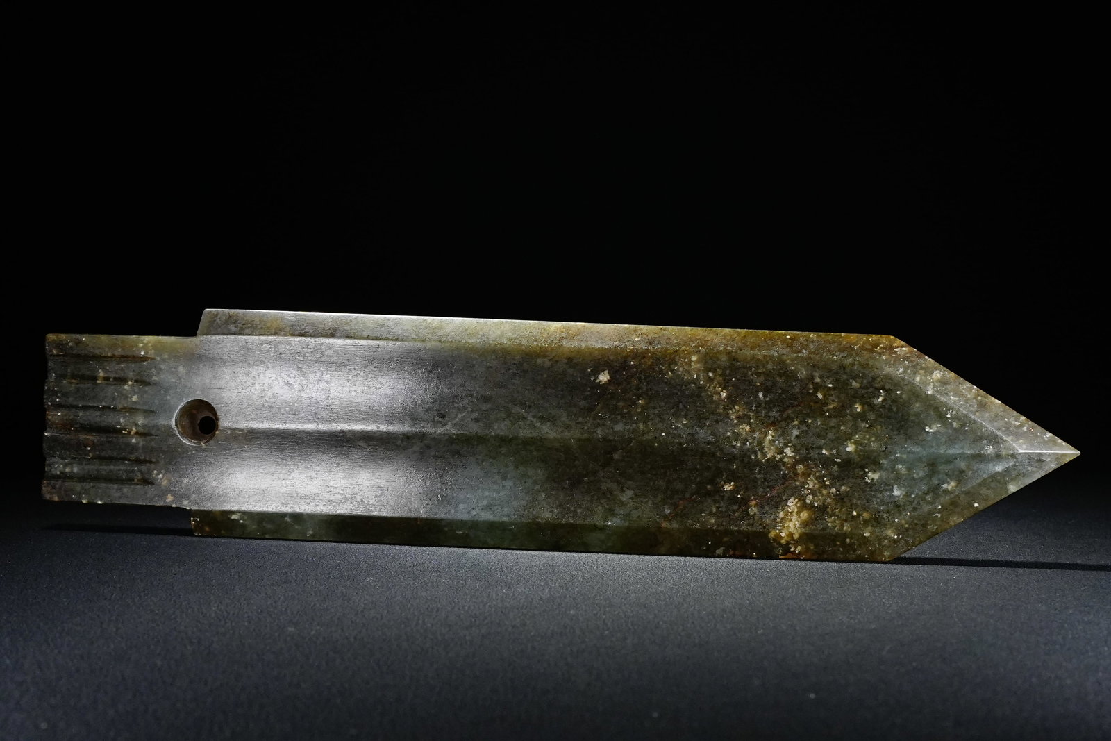 Jade Ge: Jade Ge (20 x 4.3 x 0.5 cm)