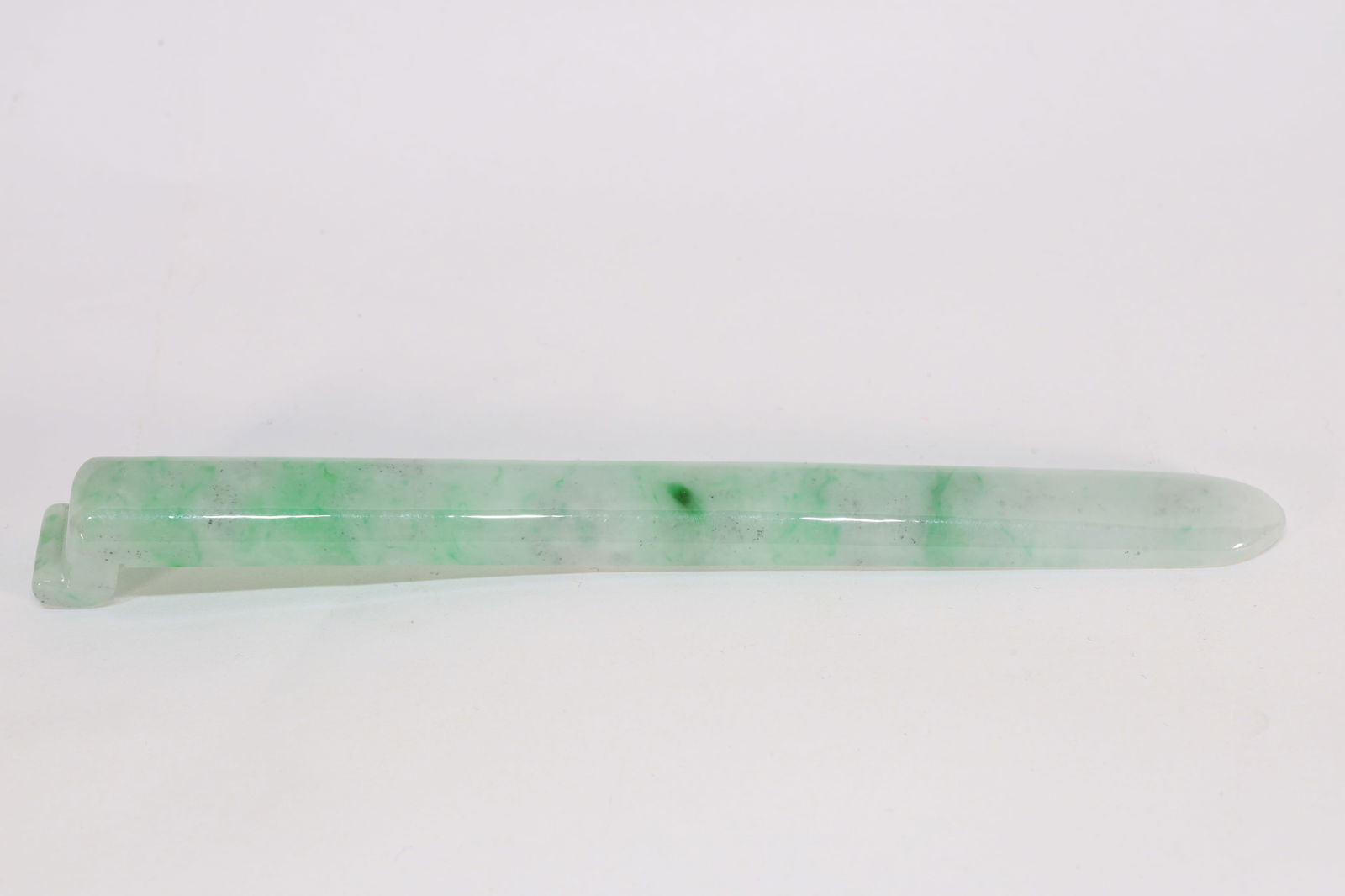 Jadeite Hairpin: Jadeite Hairpin (15.3 x 1.3 x 1cm)