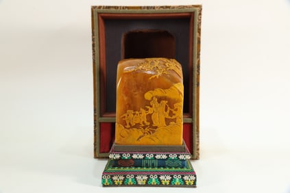 Shoushan Tianhuang Carved Landscape and Character Pattern Stone Seal