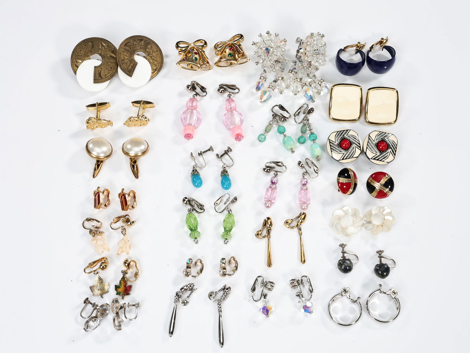 Group Of Costume Earrings And Cufflinks: Group Of Costume Earrings And Cufflinks (All in different sizes)