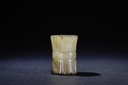 Jade Carved Lotus Flower Pattern Ornament