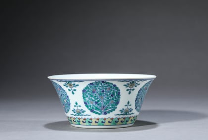Doucai Flower Pattern Porcelain Bowl